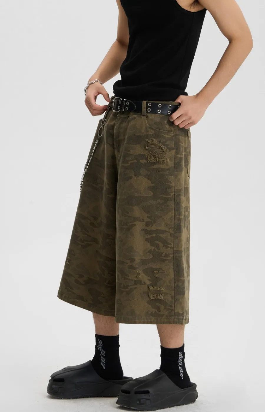Clearance Camo Capri Cut Shorts Shorts