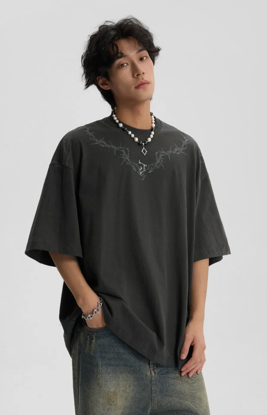 New Thorn Collar Tee T-Shirts