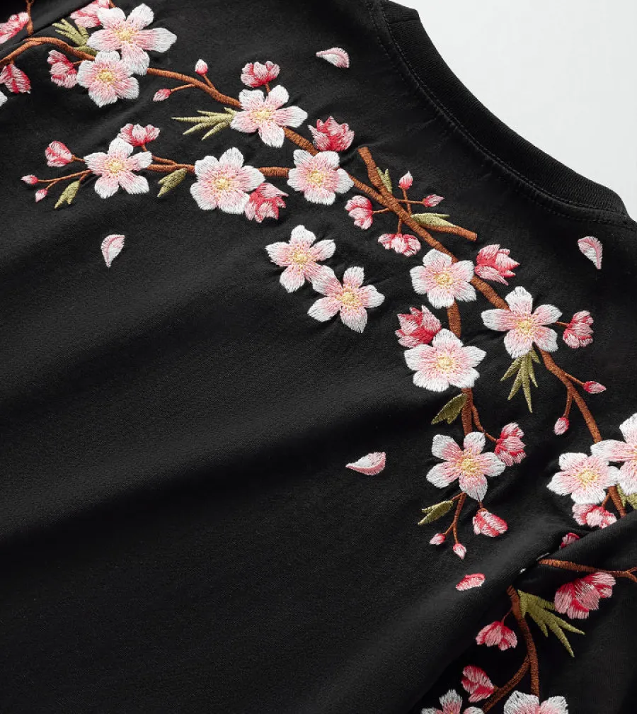 Fashion Sakura Flowers Embroidered Tee T-Shirts